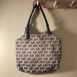 Michael Kors Signature Canvas Handbag